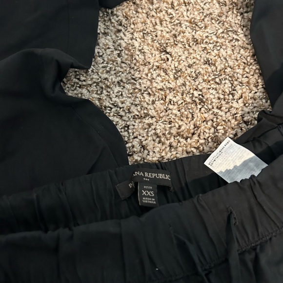 Banana Republic - Picture 2 of 2